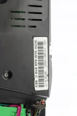 Hastighetsmätare Skoda Superb I OEM 3U0920810C Begagnad