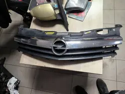 Front Grill Opel Astra H GTC Coupe Cabrio OEM 13241968