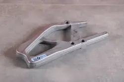 Soporte de parachoques izquierdo BMW OEM 6878779