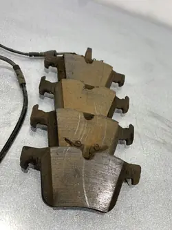 Plaquettes de frein arrière Jaguar F-Pace OEM FBZ19186