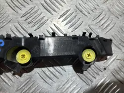 Liukukisko Etu Oikea Kiinnitys OEM 622226UA0A