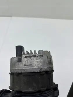 Pompe à eau supplémentaire MERCEDES W205 AMG A0005001700