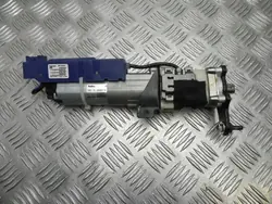 Audi Q5 2009 takaluukun moottori OEM 8R0827852H