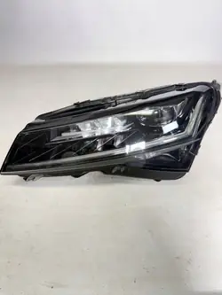 Vasen ajovalo OEM 3V1941015D Skoda Superb III:lle