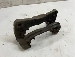 Suporte de fixação dianteiro OEM DTS3228 Esquerda Subaru Forester