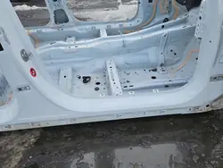 Pilar central direito OEM IMPRK1557591 para Volvo S90 II