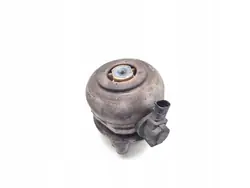 Audi A8 Moottorin Kiinnike 3.0 TDI quattro Diesel OEM 8D0199379L