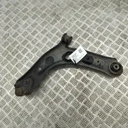 Skoda Superb B8 (3V) 2018 Bras de Suspension Avant Droit OEM
