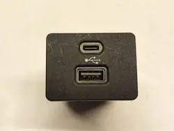 Ford Bronco 2021 Kit Prise USB OEM ML3T14F014AB