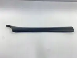 OEM 1246920489 Cubrepilar A Derecho Mercedes W124