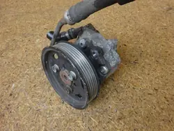 Pompe de direction assistée AUDI A4 B8 2.0 TDI 130BAR OEM 8K0145154G