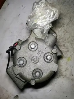 Compresseur de climatisation HONDA CIVIC VIII 2.2D OEM 38800-rsr-e010-m2