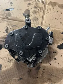 VW TOUAREG 5.0 TDI Imupumppu