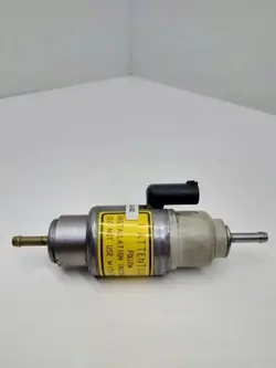 Polttoainepumppu BMW X6 E71/E72 6979465 3.0L