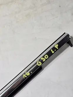 BMW G30 Tira Raspante Izquierda Delantera OEM