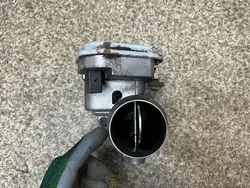 EGR Ventil Throttle BMW E70 X5 3.0 D 3.5 D M57 E71 X6