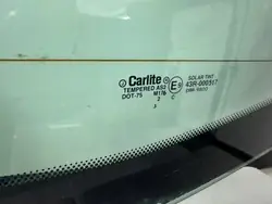 Lunette arrière OEM EC0163931C pour Mazda Tribute