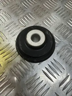 OEM 55499-3Z100 Amortiguador Vibración Eje - Usado