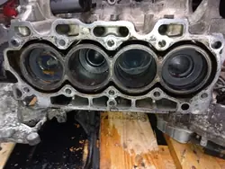 Bloc moteur Ford Focus MK3 1.6 TDCI OEM T1DA T3DA