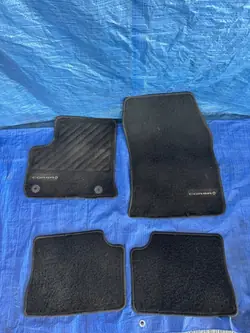 Velours-Fußmatten OEM 9856907180 für Opel Corsa F Elektro