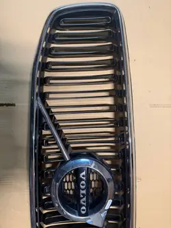 Grille Volvo S90 V90 OEM 070322 - Pièce d'origine
