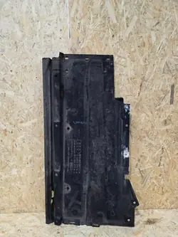 Vasen alustasuojus OEM 8K0825207D Audi A4 B8