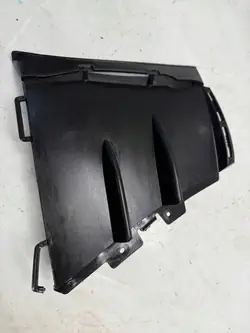 MERCEDES E-KLASA W213 LINKER NEBELSCHEINWERFERGRILL A2138858306