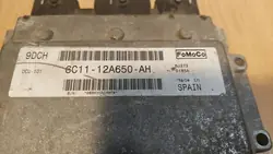 Computador do motor ECU FORD TRANSIT 2.4L diesel 114kW 6C1112A650AH