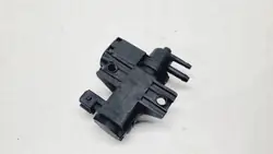 Válvula de vácuo Alfa Romeo OEM 55228986 - Usada