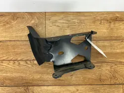 Vasemman etupuskimen kiinnike Dodge Challenger 2015+ OEM