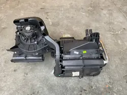 Ford blästerhus OEM KK21-19B555-AD för Transit