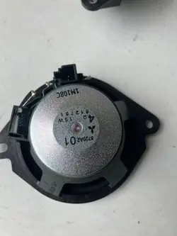 Mitsubishi OE 8720A201 instrumentbrädans konsolhögtalare