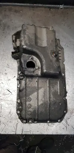 BMW Oljetunna N47 E81 E87 E82 E88 E90 E92 X1 E84