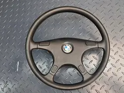 Alkuperäinen nelipolvisohjauspyörä BMW E30 1152896