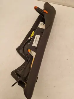 Opel Insignia A Farmari takakäsinoja OEM 22819767