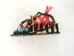 Caixa de fusíveis Volkswagen Passat 1999 1.9L 4a0937529