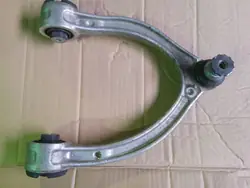 Övre högra styrarm MERCEDES C W205 AMG A2053303403