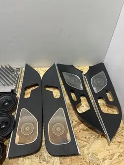 Système audio Mercedes-Benz GLE W167 OEM A1679000008