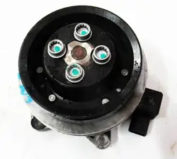 VW Golf VI Vattenpump OEM 01643304 - Begagnad