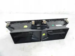 Grelha Skoda Rapid OEM 5JA 820 951 D - Usado