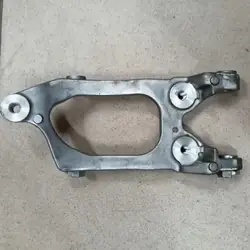 Soporte de alternador OEM 5281576AB para Jeep