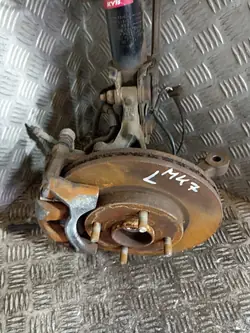 FORD FIESTA MK7 Vasen jousitus OEM osa