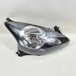 Toyota Aygo I 2005+ Oikea ajovalo OEM 81110-0H070