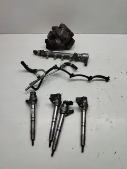 Skoda Superb B8 Ruiskutusjärjestelmä OEM 0445010538