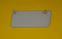 Viseira direita dianteira gancho OEM DAK-13-W79 Rover