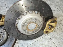 BREMBO Remset voor BMW M8 F91 F92 F93 - M5 F90