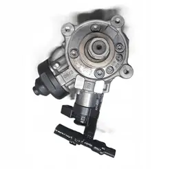 AUDI A3 8V POMPA INIETTORE 2.0 TDI 04L130755D