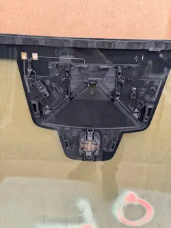 Renault OE 990F59932R framruta med radarsensor