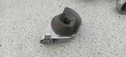 Jeep OE Pakoputken kannatin OEM 68440476AA Oikea puoli