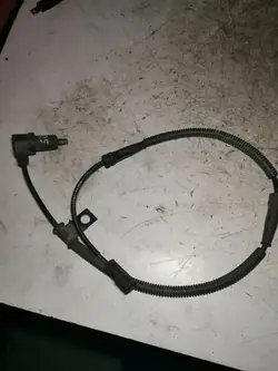 Voorste rechter ABS-sensor KIA SORENTO I 956713E010